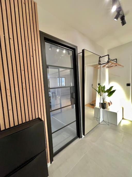 Magnifique Appartement Neuilly Sur Marne Entre Paris Et Disneyland Buitenkant foto