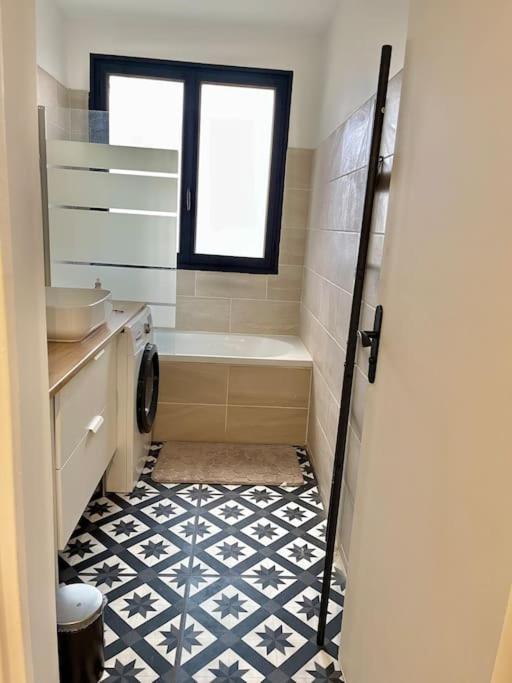 Magnifique Appartement Neuilly Sur Marne Entre Paris Et Disneyland Buitenkant foto