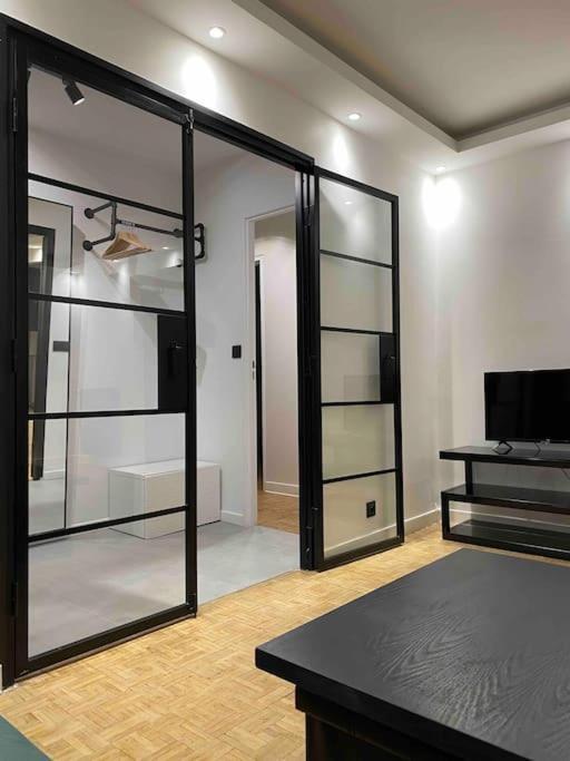 Magnifique Appartement Neuilly Sur Marne Entre Paris Et Disneyland Buitenkant foto