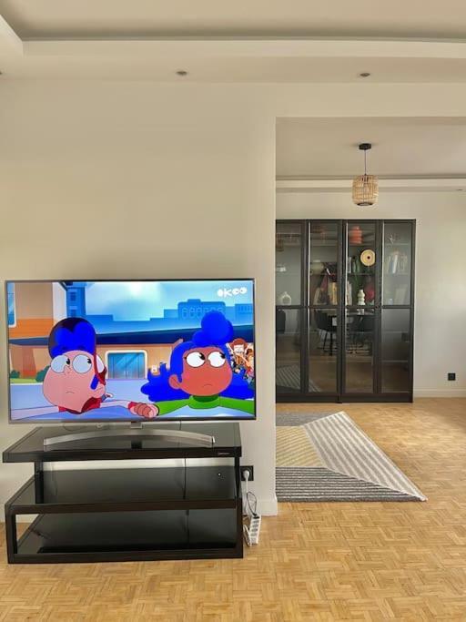 Magnifique Appartement Neuilly Sur Marne Entre Paris Et Disneyland Buitenkant foto